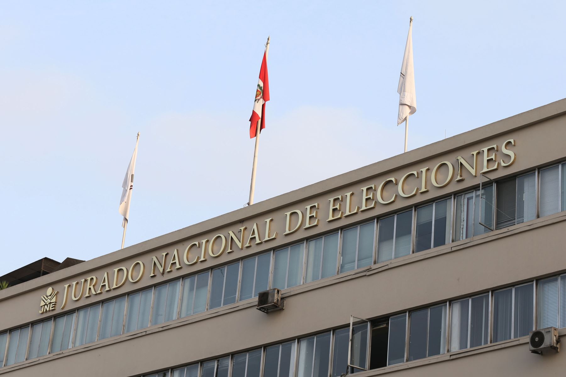 JNE acuerda devolver a JEE expedientes de apelación no vistos en audiencias públicas