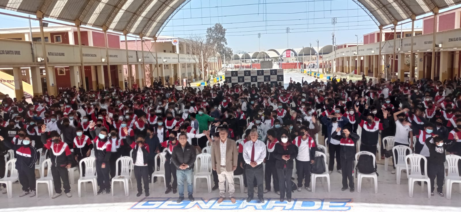 Caja Municipal Ica dona 500 sillas al colegio “San Luis Gonzaga”