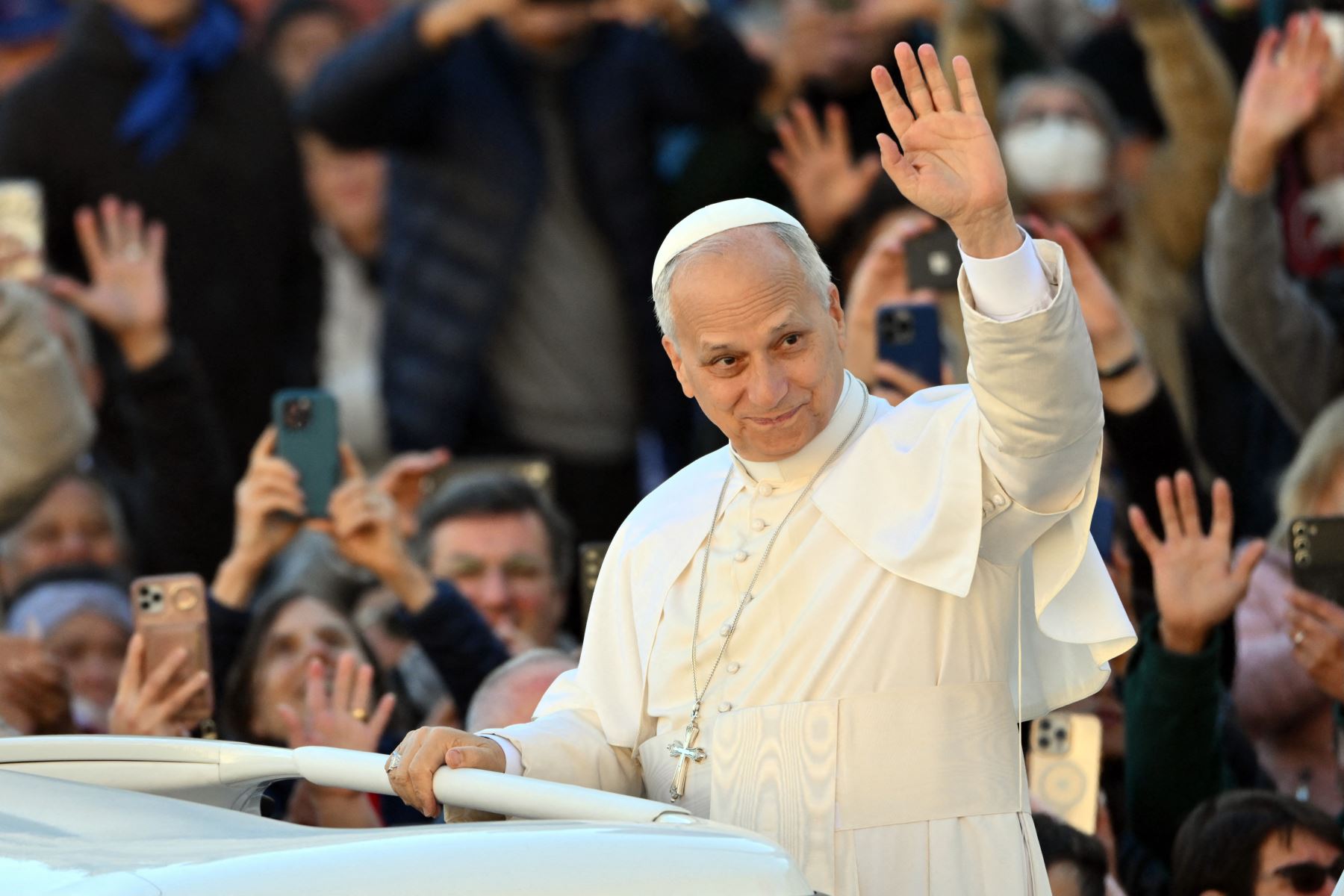 El papa León XIV expresó su deseo de viajar al Perú