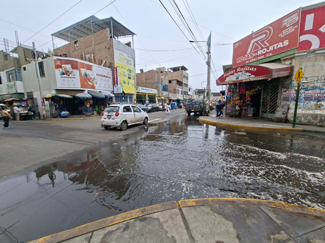 Primeras lluvias de enero dejan calles mojadas y activan alertas en Ica