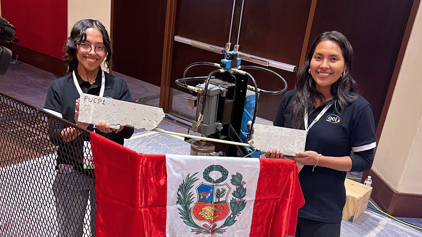 Estudiantes de la PUCP triunfan en importante competencia de Ingeniería en Estados Unidos