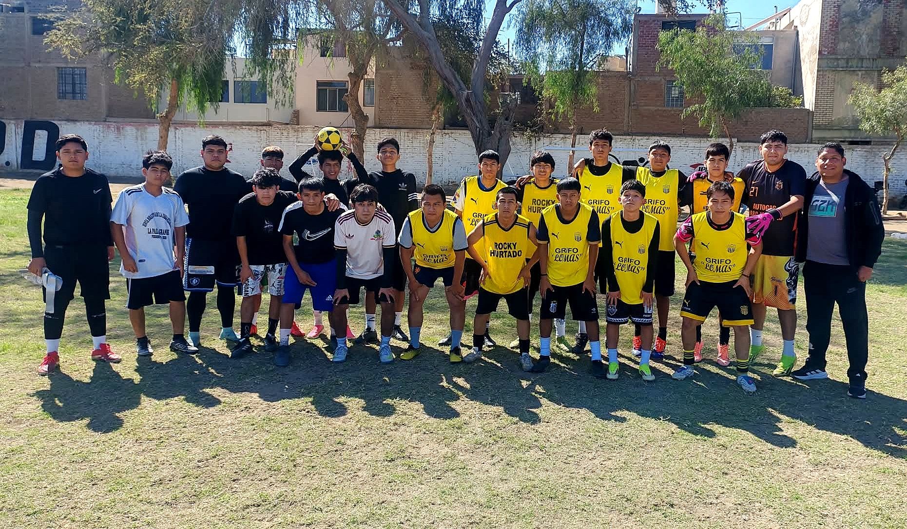 Club Deportivo Peñarol de Acomayo en preparativos