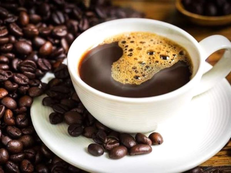 El café y la salud del corazón: ¿Cuántas tazas de café con cafeína es seguro tomar al día?
