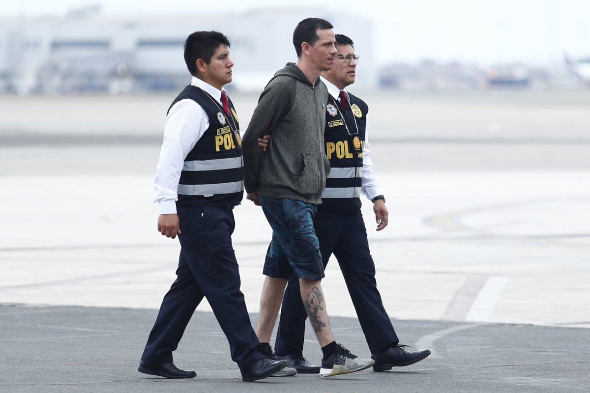 Gobierno expulsó a tres delincuentes extranjeros integrantes del Tren de Aragua