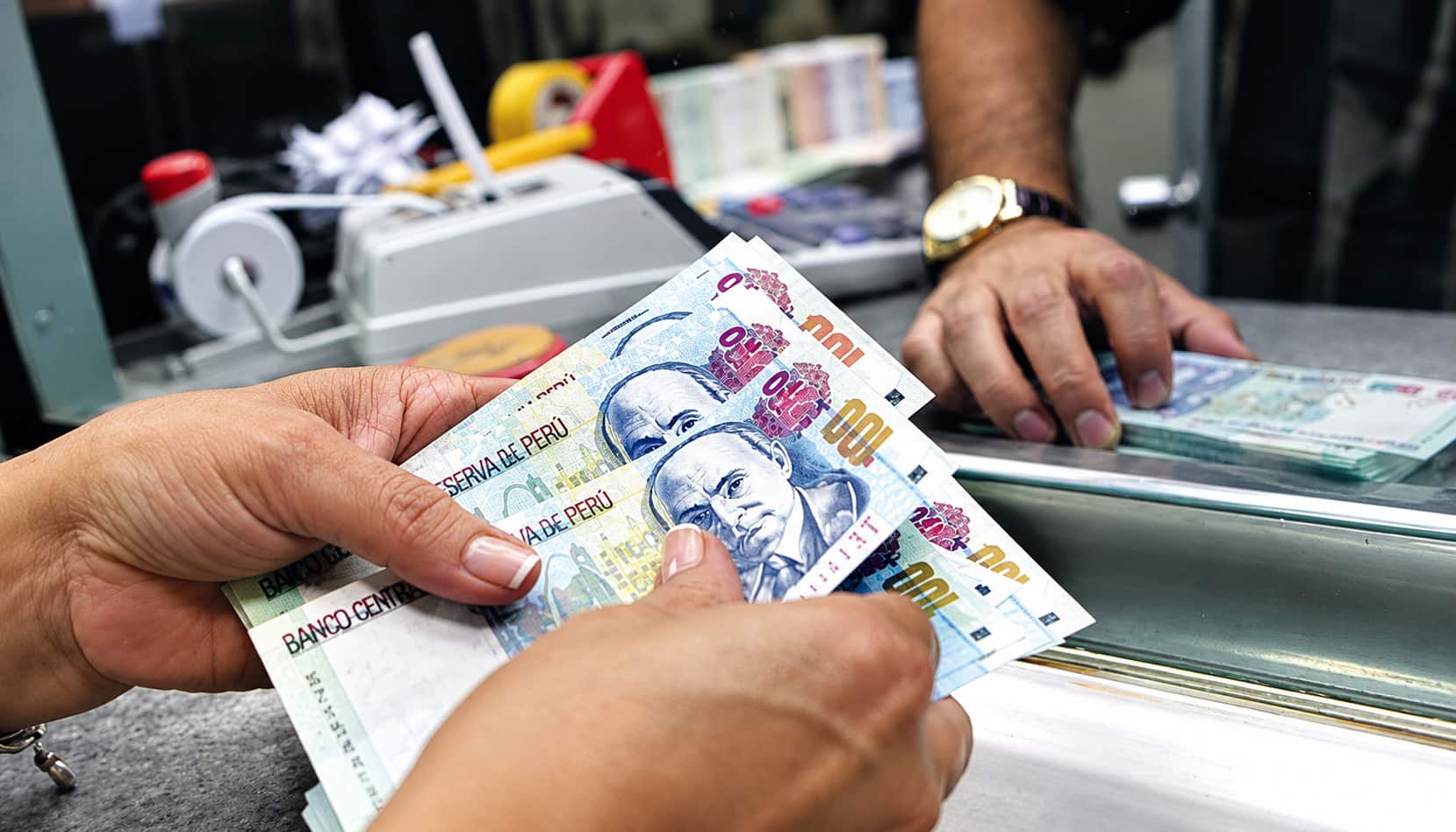Aumento del sueldo mínimo a S/ 1,230 ya está vigente desde el 1 de octubre