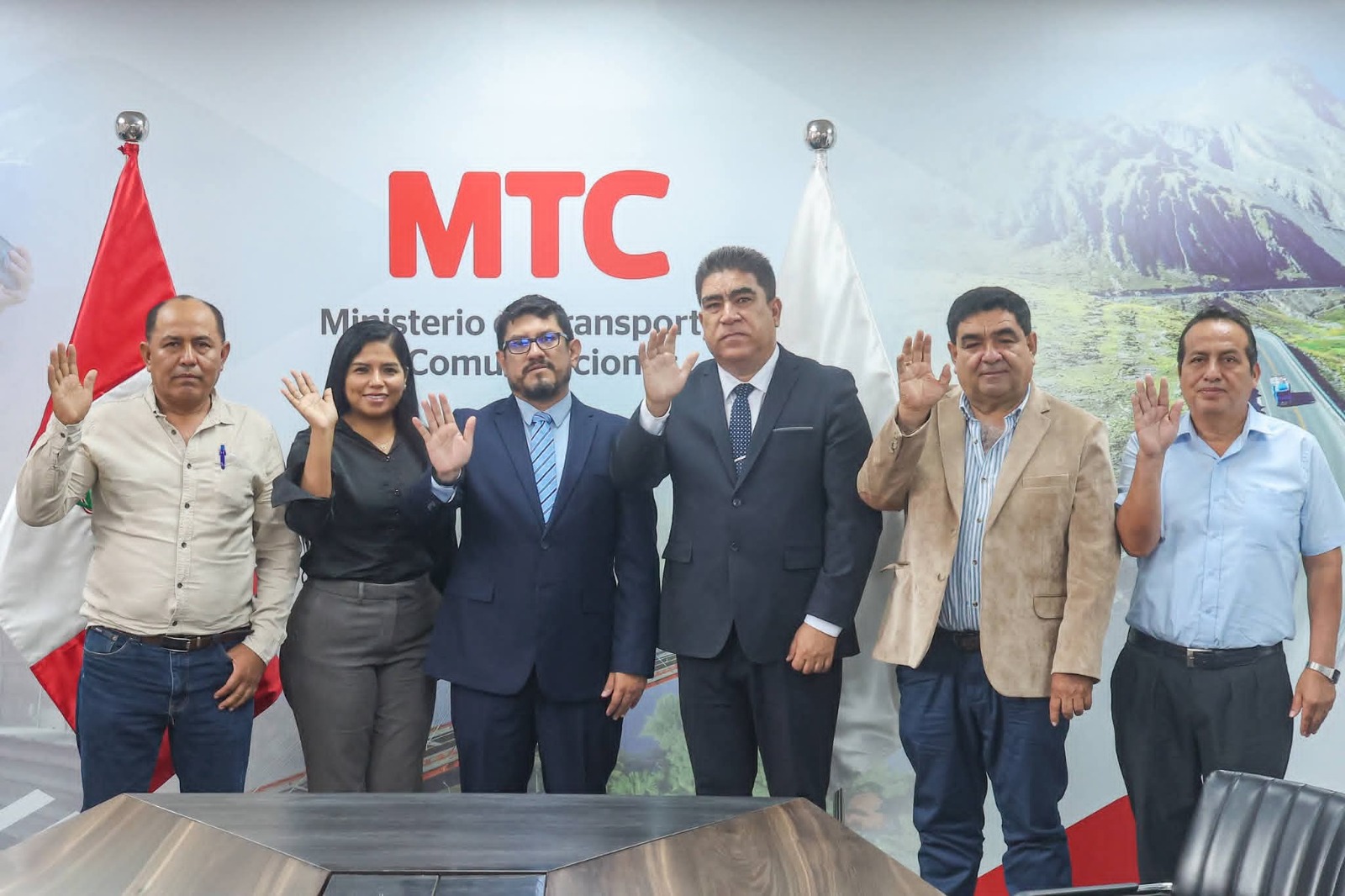 Alcalde electo de Nasca abordó la problemática vial en reunión con el ministro de Transportes